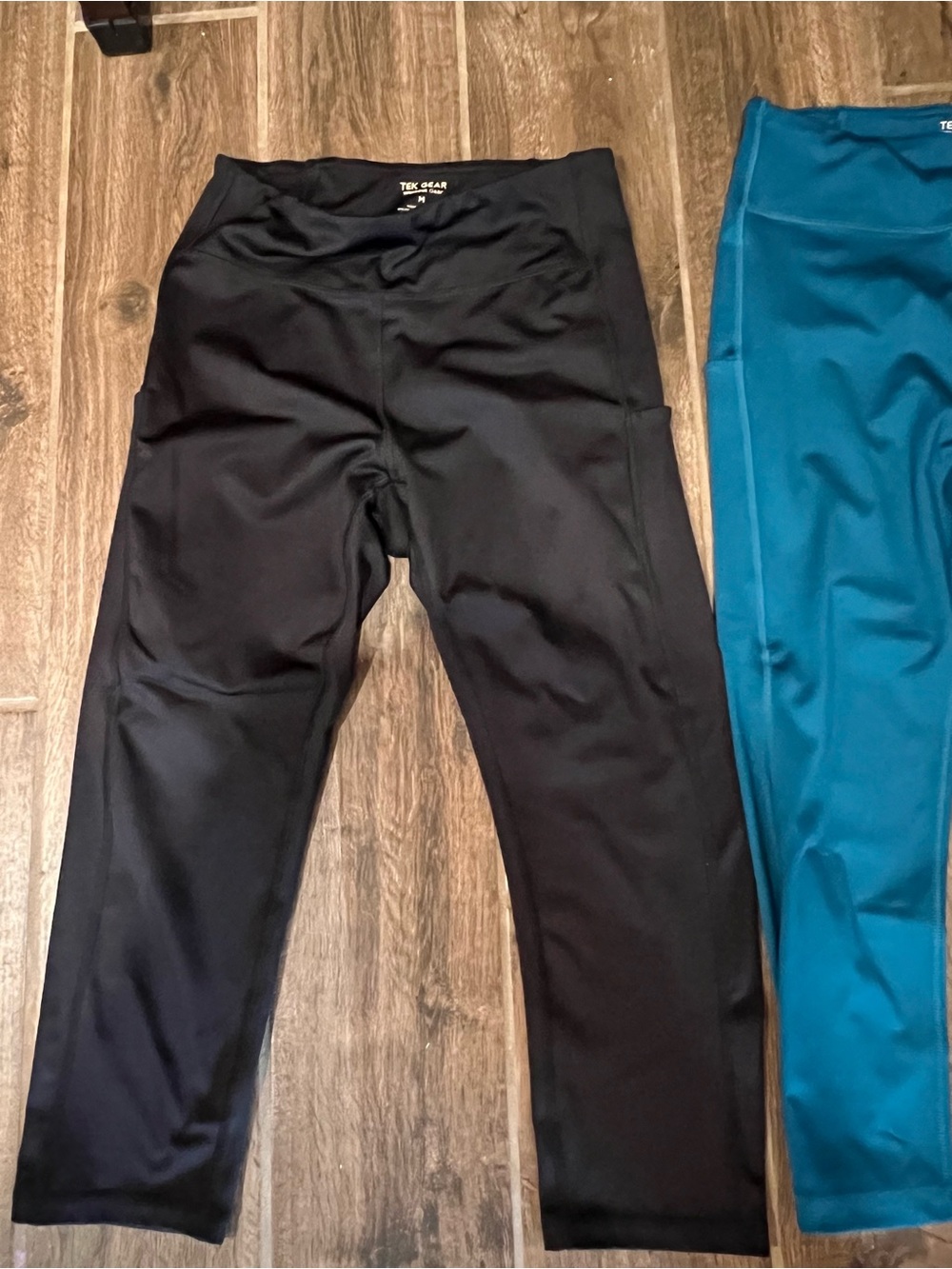 Active Capri Leggings for Women size M - Black & Teal - Picture 5 of 5